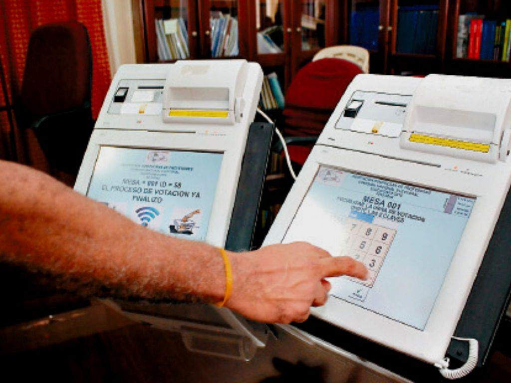 24113 - Honduras - Sugieren no aplicar voto electrónico en Honduras